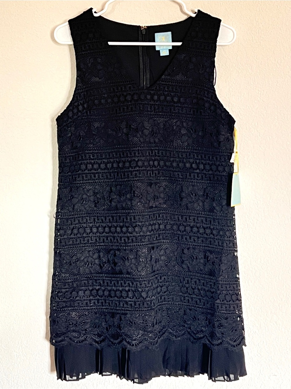 CeCe Black Floral Lace Sleeveless Shift Pleated Hem Mini Cocktail Dress 6 Petite